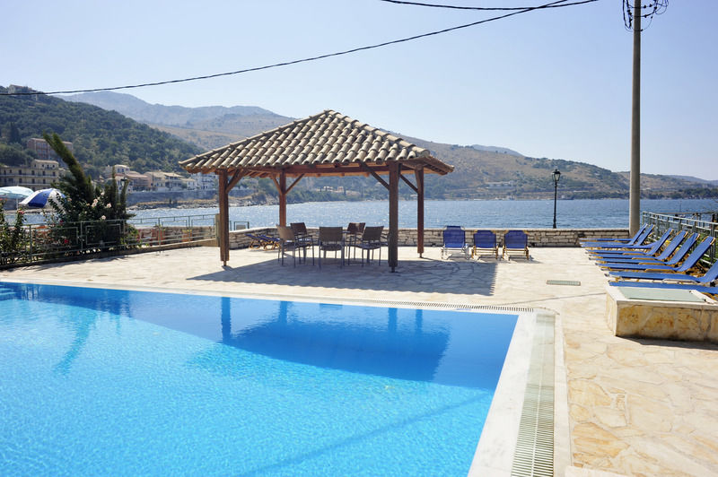 Marika Apartments Kassiopi Exteriér fotografie